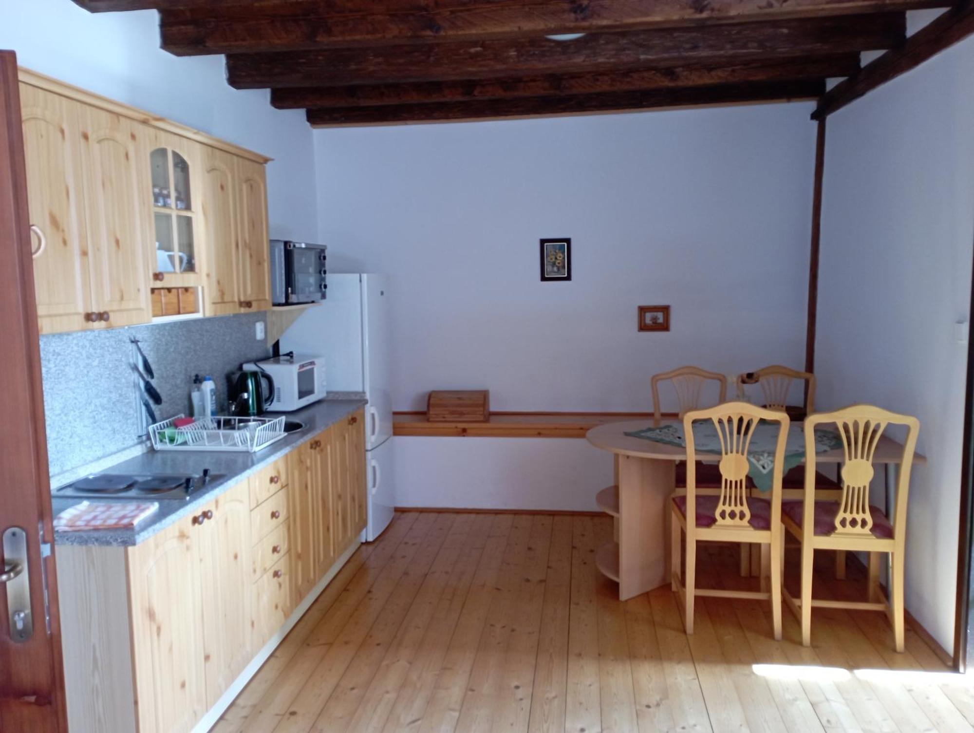 Ubytování na Hájence Bystrice nad Pernstejnem Exterior foto