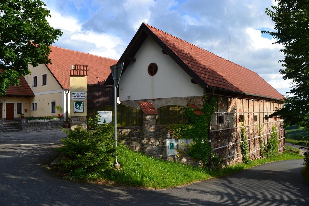 Ubytování na Hájence Bystrice nad Pernstejnem Exterior foto